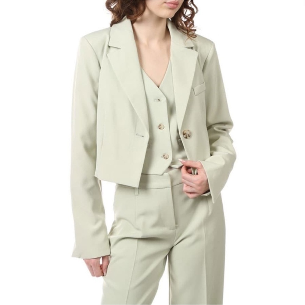 Avec Les Filles Mint Cropped Boxy Blazer
